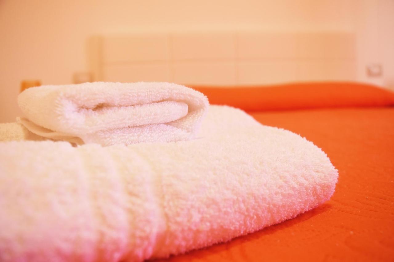 Bed & Breakfast Domus Pepe Scalea Exteriör bild