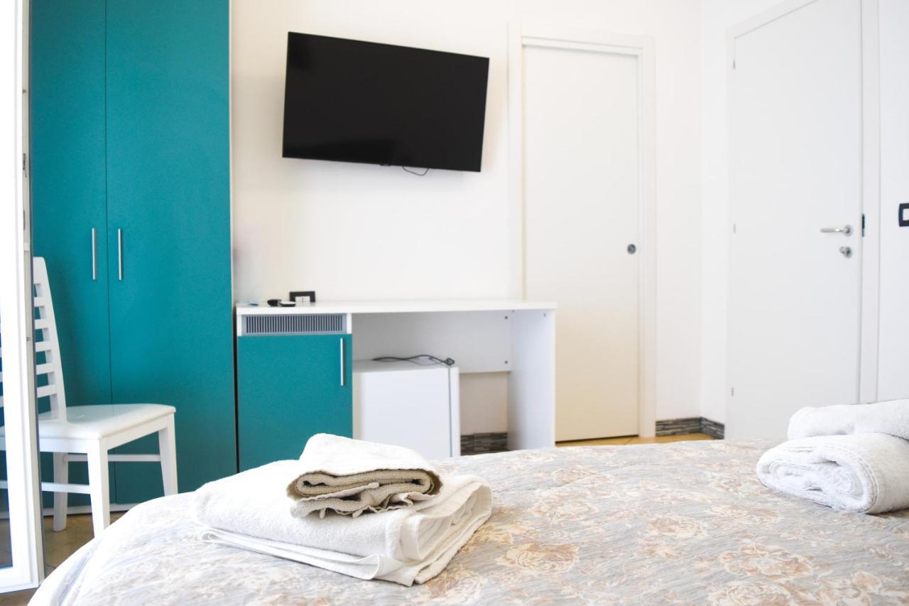 Bed & Breakfast Domus Pepe Scalea Exteriör bild